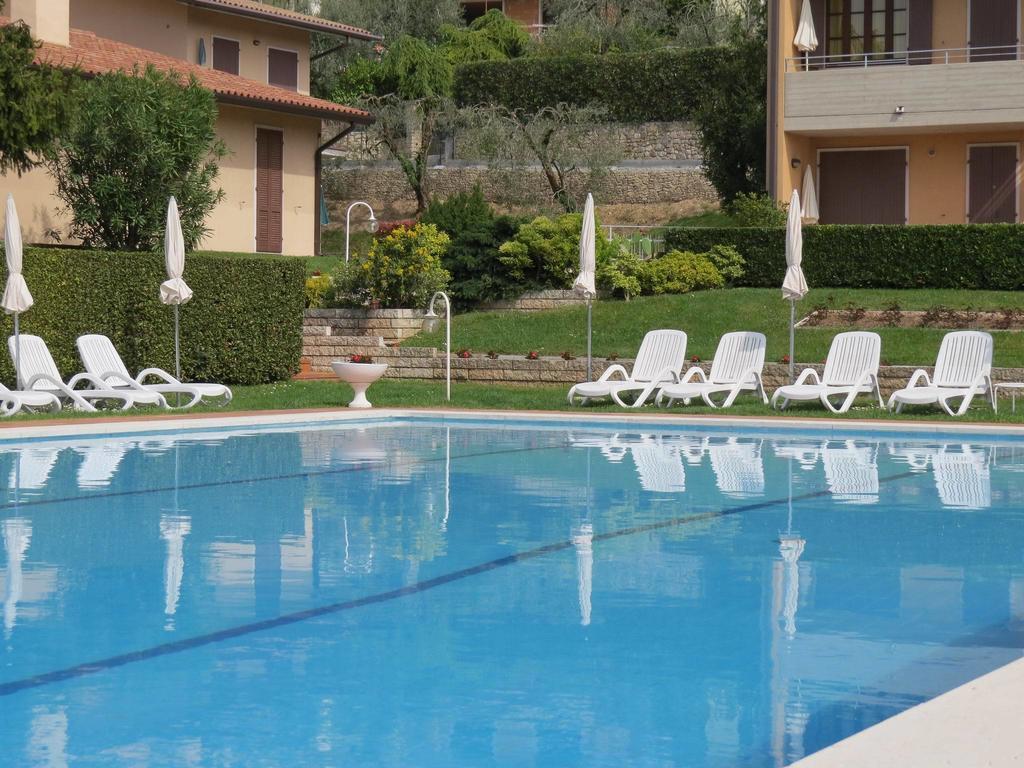 Residence Liana Albisano Torri Del Benaco Ngoại thất bức ảnh
