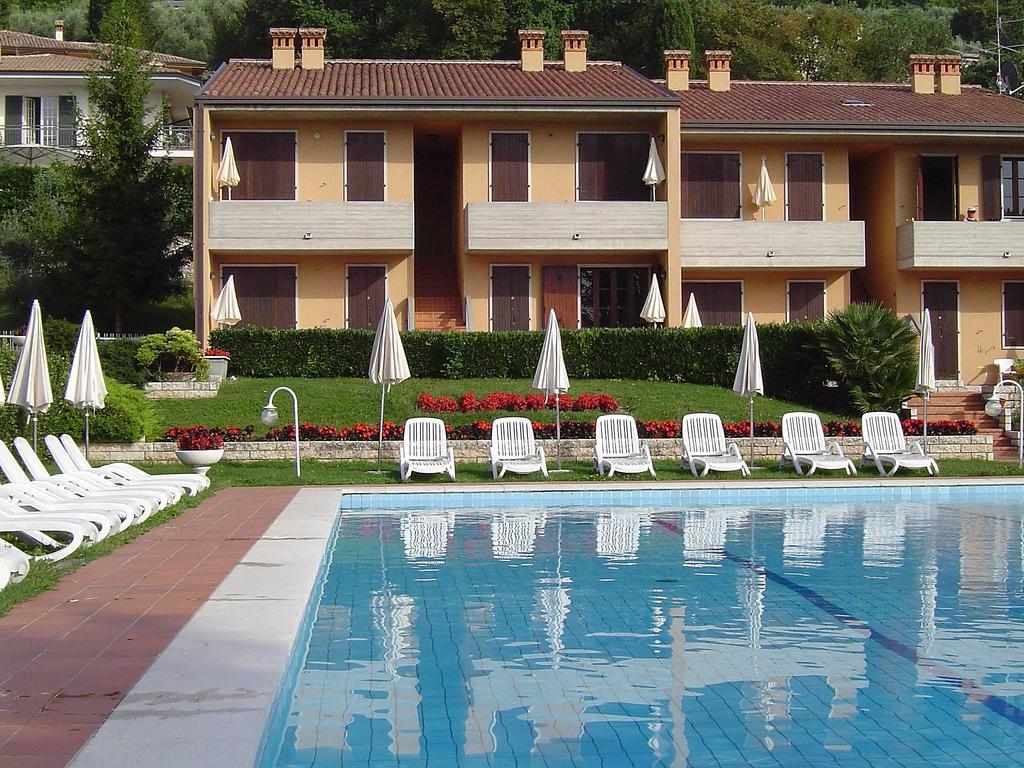 Residence Liana Albisano Torri Del Benaco Ngoại thất bức ảnh
