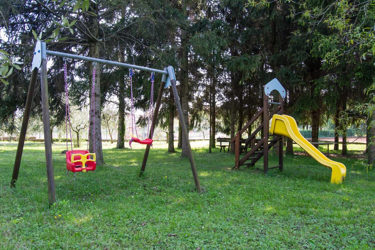 Residence Liana Albisano Torri Del Benaco Ngoại thất bức ảnh